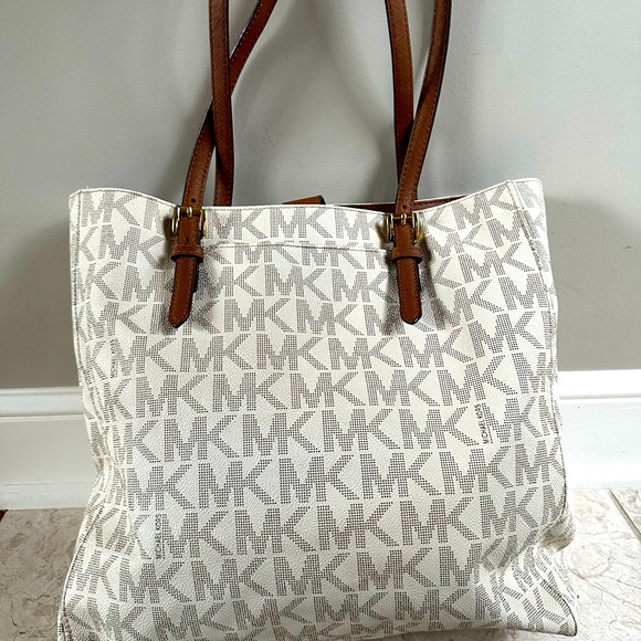 Michael Kors Tote - Picture 2 of 4